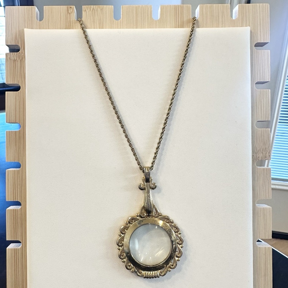 Vintage Joan Rivers Magnifying Glass Gold Tone Necklace 32" Chain